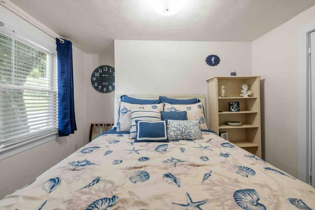 Beach Bungalow - 1 Block To Beach - Pets Welcome! Norfolk Exteriér fotografie