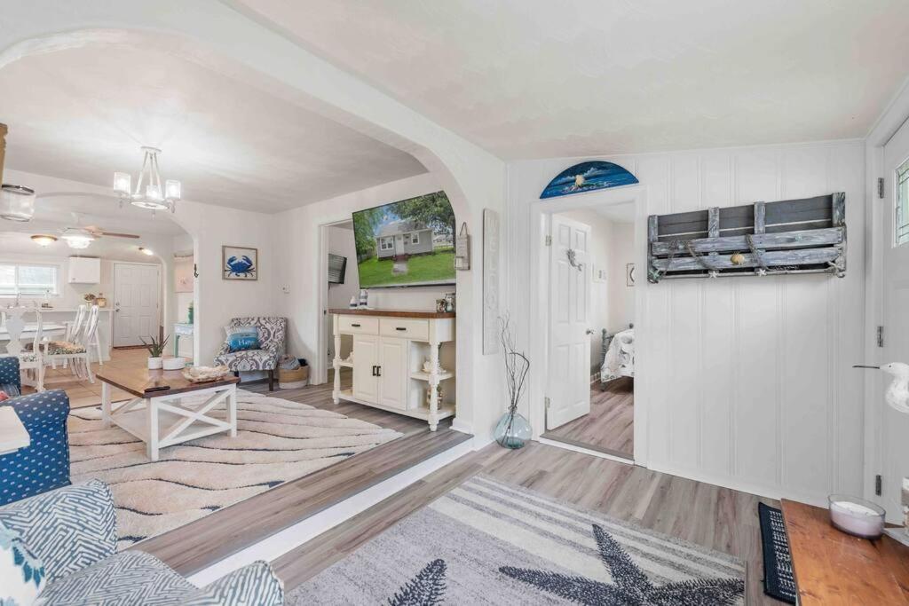Beach Bungalow - 1 Block To Beach - Pets Welcome! Norfolk Exteriér fotografie