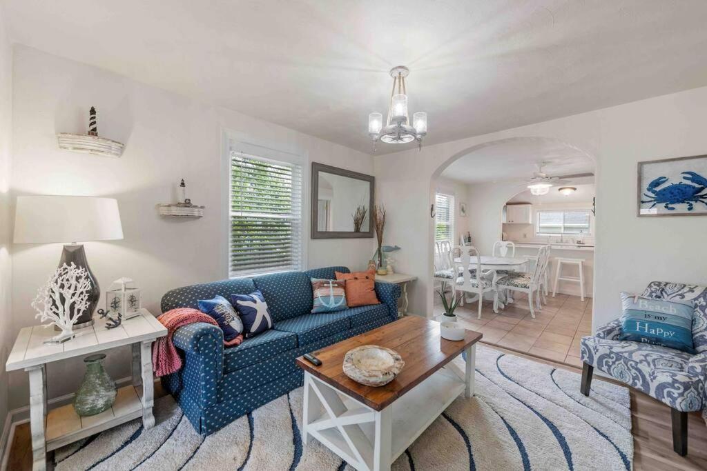 Beach Bungalow - 1 Block To Beach - Pets Welcome! Norfolk Exteriér fotografie